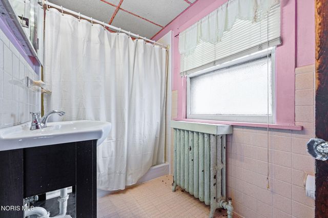 909 Prospect Avenue, Toledo, OH 43606