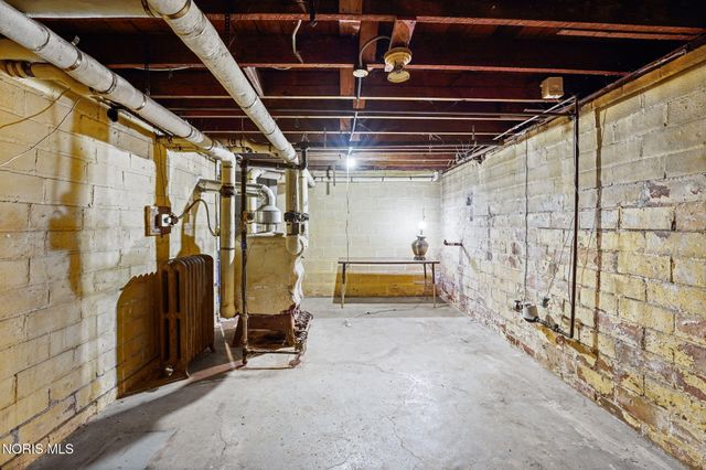 909 Prospect Avenue, Toledo, OH 43606