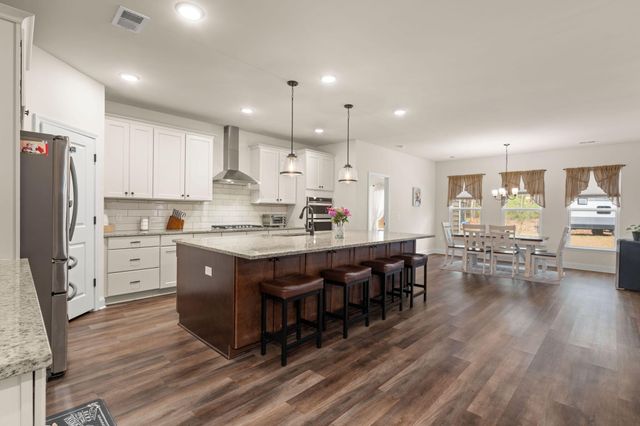 1206 Huron Court, Ridgeville, SC 29472