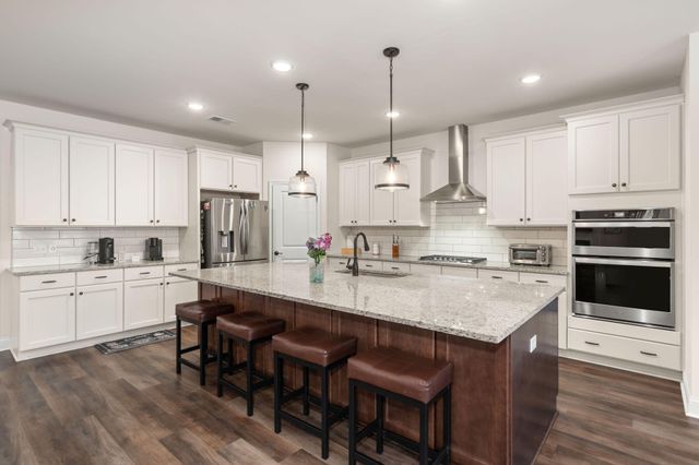 1206 Huron Court, Ridgeville, SC 29472