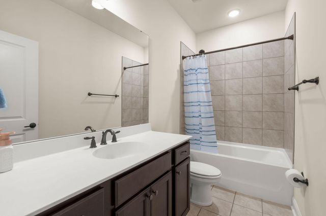 1206 Huron Court, Ridgeville, SC 29472