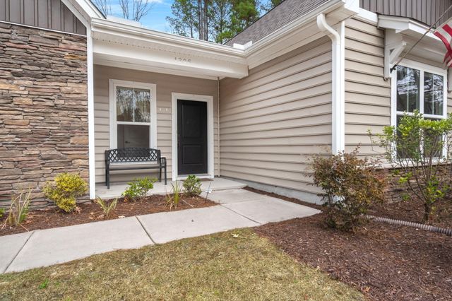 1206 Huron Court, Ridgeville, SC 29472