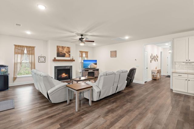 1206 Huron Court, Ridgeville, SC 29472