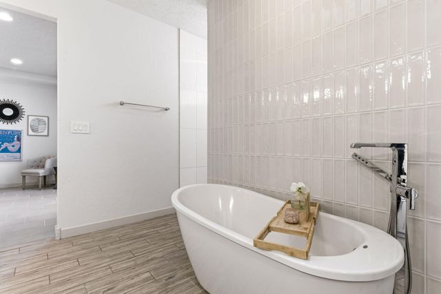 2414 Lynn Road SE, Rio Rancho, NM 87124