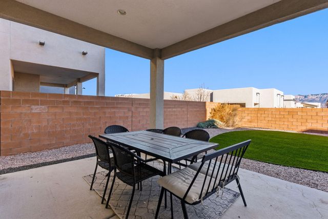 2414 Lynn Road SE, Rio Rancho, NM 87124