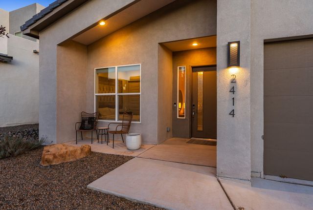 2414 Lynn Road SE, Rio Rancho, NM 87124