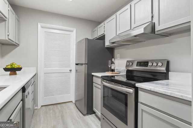 1009 McClelen Way, Decatur, GA 30033