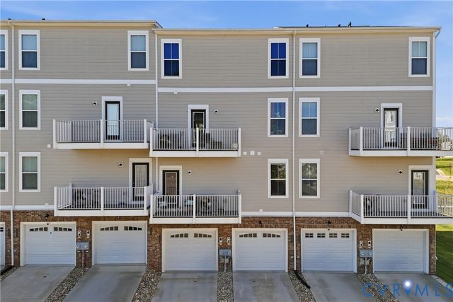 14309 Hancock Towns Dr, Chesterfield, VA 23832