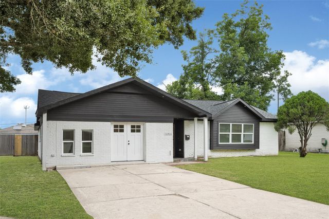 11411 Sagehurst Lane, Houston, TX 77089