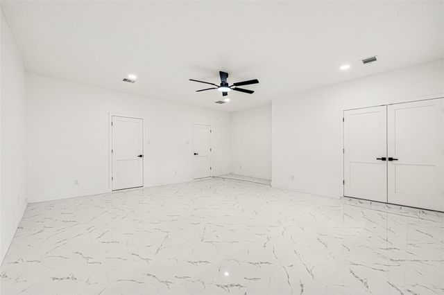 11411 Sagehurst Lane, Houston, TX 77089