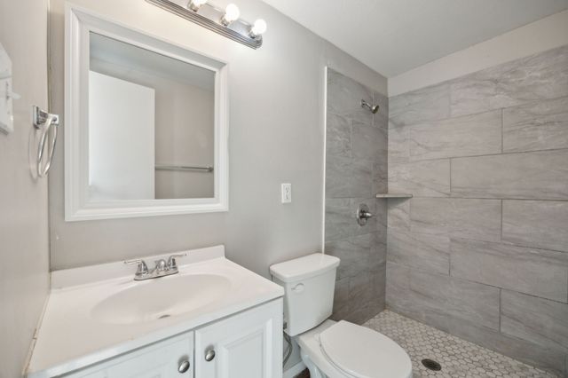 5032 Marks Place, Fort Worth, TX 76116