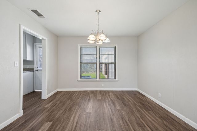 5032 Marks Place, Fort Worth, TX 76116