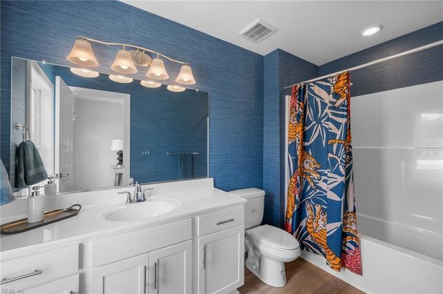 4900 Apricot WAY, Chesapeake, VA 23321