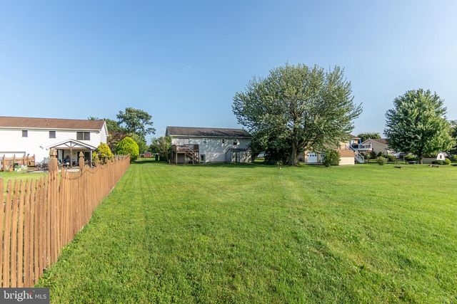677 POPLAR ST, Hanover, PA 17331