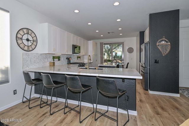 12917 W RED FOX Road, Peoria, AZ 85383