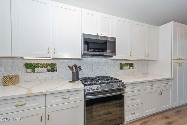 12917 W RED FOX Road, Peoria, AZ 85383