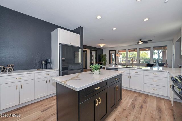 12917 W RED FOX Road, Peoria, AZ 85383