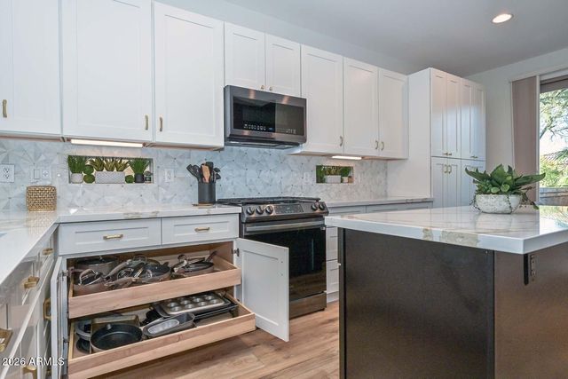 12917 W RED FOX Road, Peoria, AZ 85383