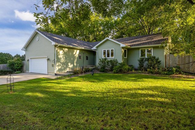 21 Garfield Street, Edgerton, WI 53534