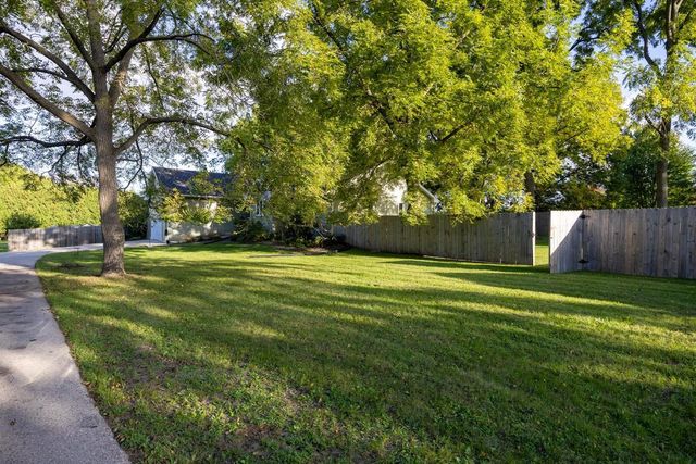 21 Garfield Street, Edgerton, WI 53534
