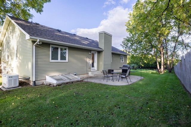 21 Garfield Street, Edgerton, WI 53534