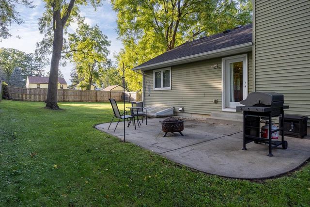 21 Garfield Street, Edgerton, WI 53534