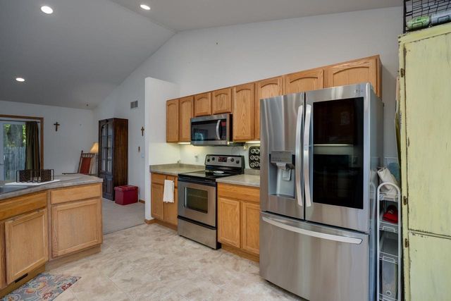 21 Garfield Street, Edgerton, WI 53534