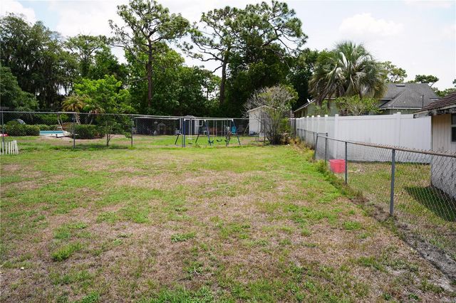 9705 LINGWOOD TRAIL, Orlando, FL 32817