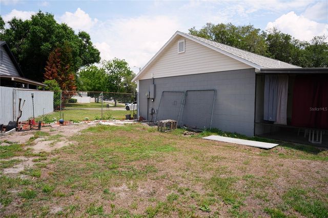 9705 LINGWOOD TRAIL, Orlando, FL 32817