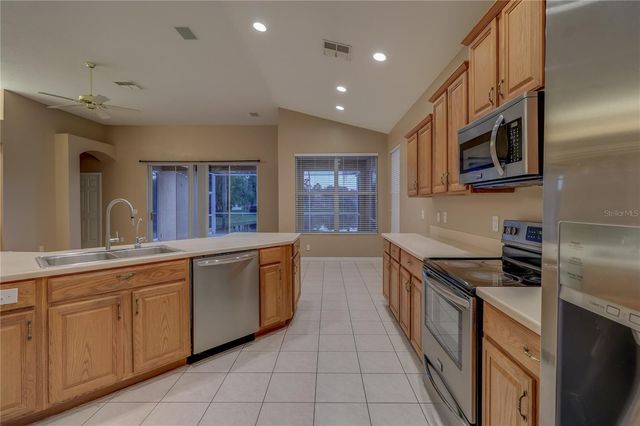 10215 EVERGREEN HILL DRIVE, Tampa, FL 33647