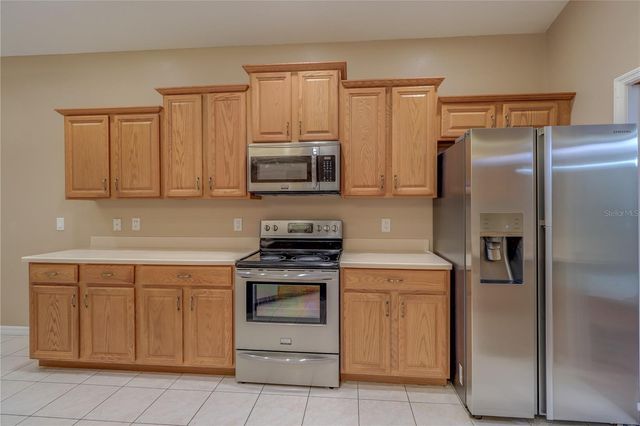10215 EVERGREEN HILL DRIVE, Tampa, FL 33647