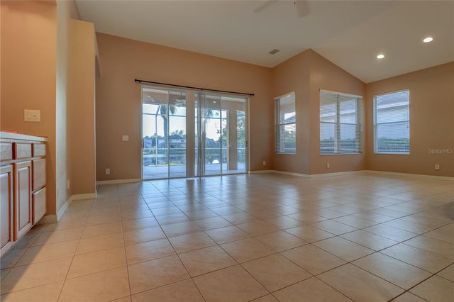 10215 EVERGREEN HILL DRIVE, Tampa, FL 33647