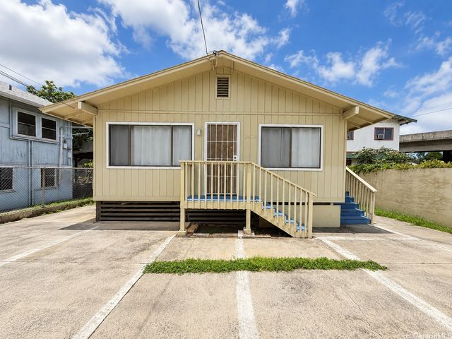 1409 Iao Lane, Honolulu, HI 96817