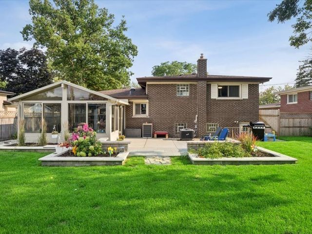 209 Murray Drive, Wood Dale, IL 60191