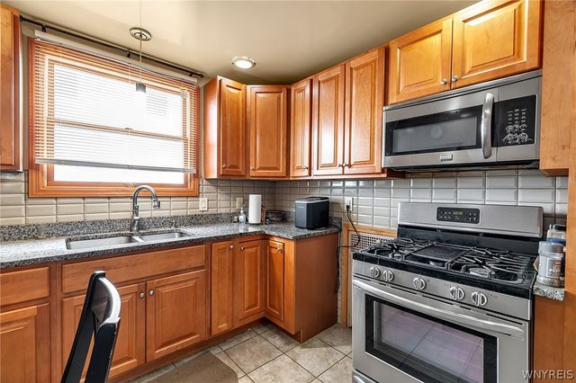 100 East Depew Avenue N, Buffalo, NY 14214