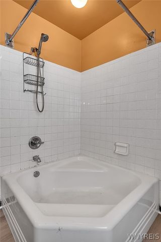 100 East Depew Avenue N, Buffalo, NY 14214
