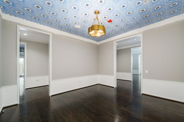 77 E WALTON Street 24A, Chicago, IL 60611