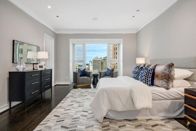 77 E WALTON Street 24A, Chicago, IL 60611