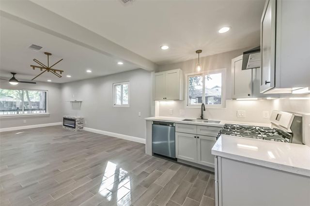 8925 Everglade Drive, Houston, TX 77078