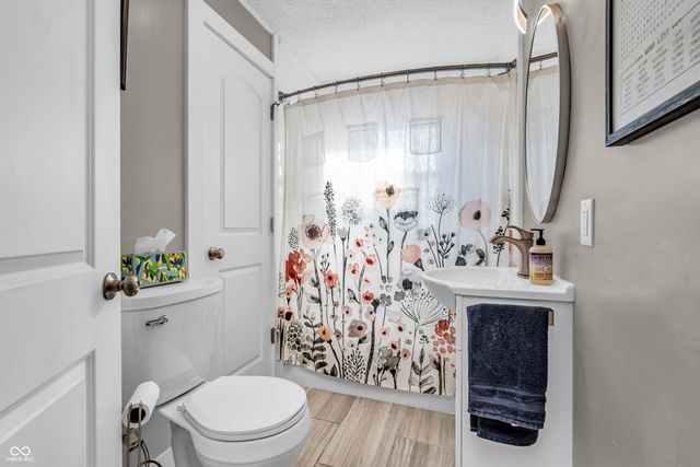 5210 Crawfordsville Road, Indianapolis, IN 46224