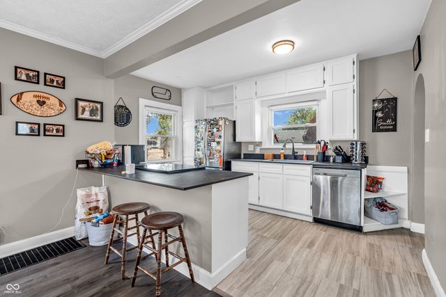 5210 Crawfordsville Road, Indianapolis, IN 46224