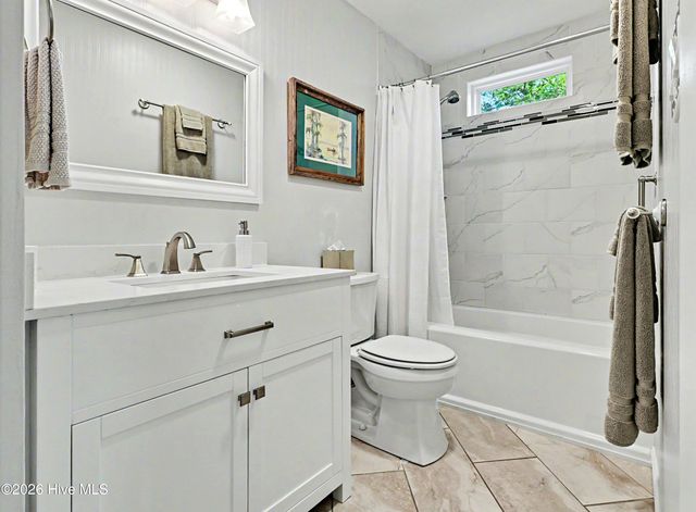 301 22nd Place E, Oak Island, NC 28465