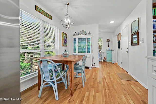 301 22nd Place E, Oak Island, NC 28465