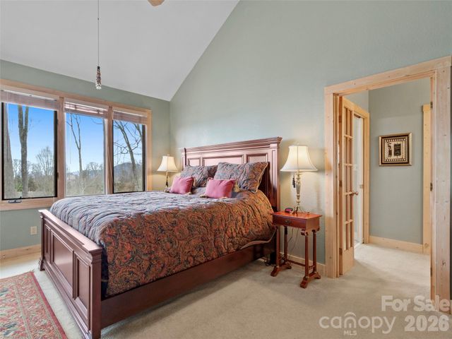 2163 Mountain Air Drive, Burnsville, NC 28714