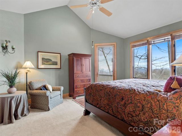 2163 Mountain Air Drive, Burnsville, NC 28714