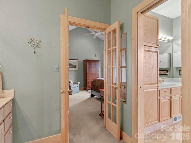 2163 Mountain Air Drive, Burnsville, NC 28714