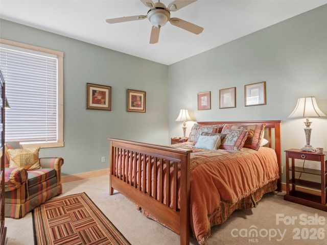 2163 Mountain Air Drive, Burnsville, NC 28714