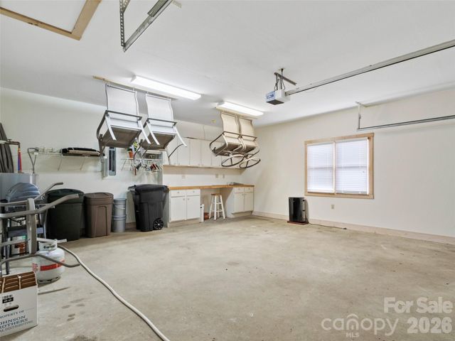 2163 Mountain Air Drive, Burnsville, NC 28714