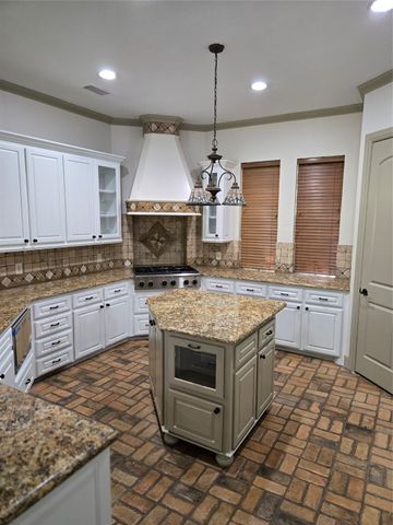 4541 Stonewood Circle, Midlothian, TX 76065