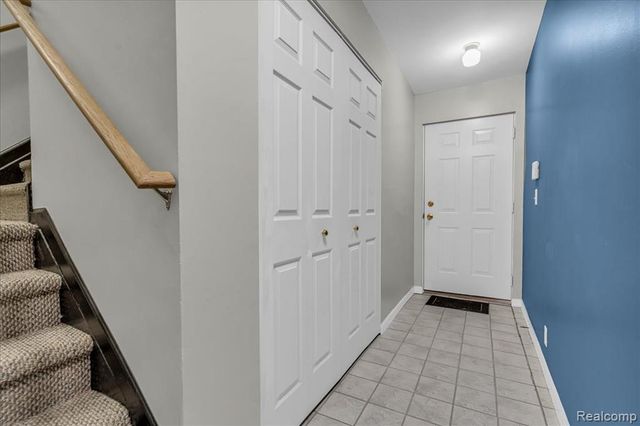 806 Brandon Avenue, Pontiac, MI 48340